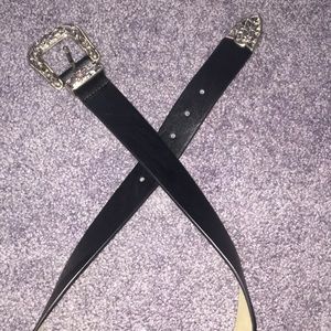 Black faux leather belt